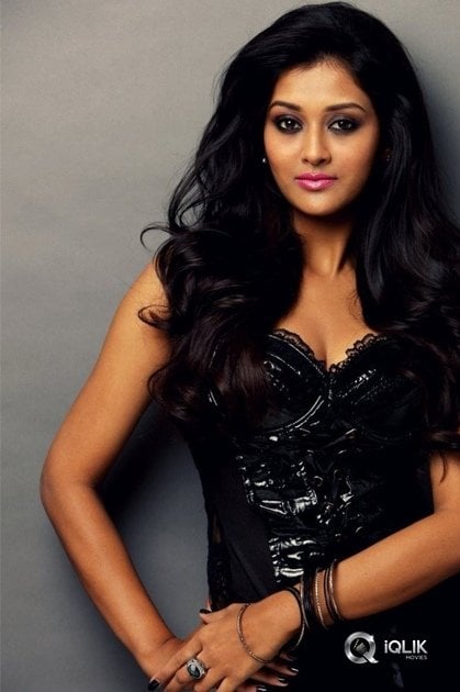 Pooja-Jhaveri